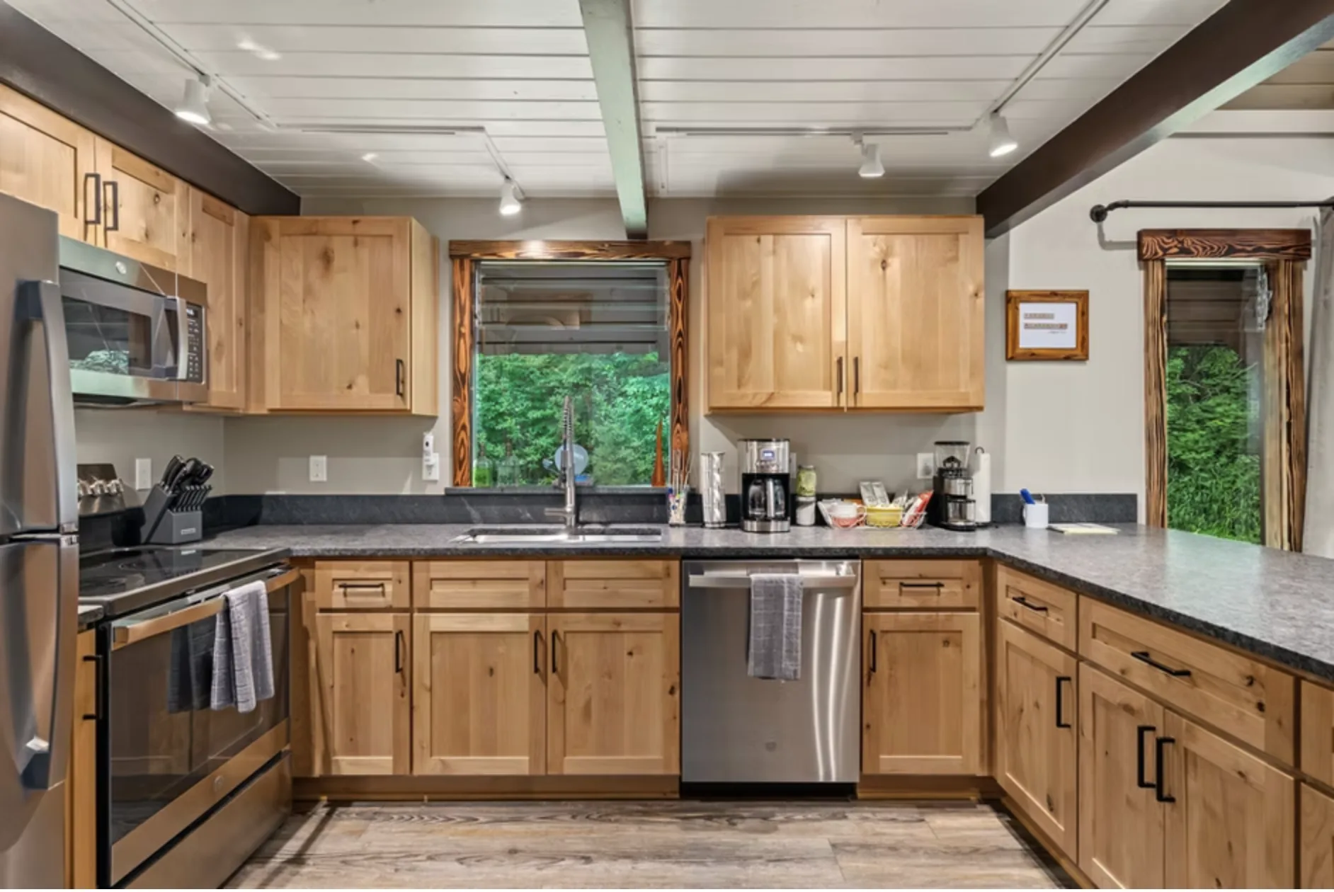 Stocked culinary details and prep-friendly counters